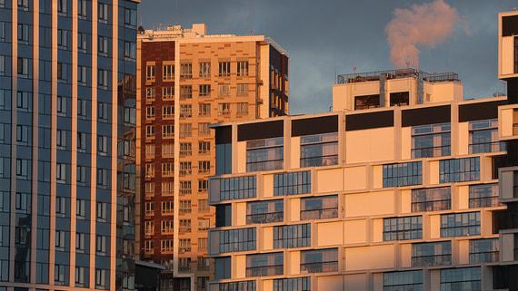 Продажи жилья у 20 крупнейших застройщиков России упали на 11%