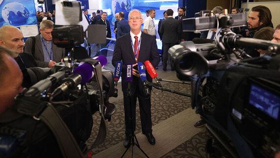 Дмитриев: экономика РФ не является изолированной