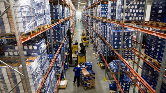 Спрос на склады в России за год сократился в 1,7 раза