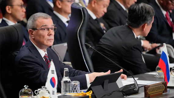 Россия приняла участие в совещании министров обороны стран АСЕАН