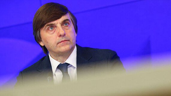 Кравцов рассказал о возможности перехода на 12-летку в школах