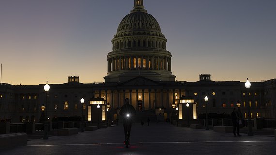 Bloomberg: шатдаун правительства США обходится экономике в $15 млрд каждую неделю