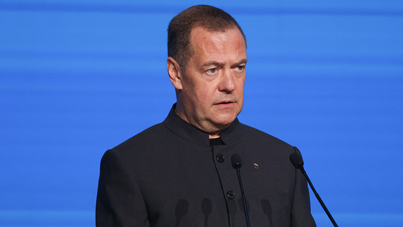 Медведев обсудил обеспечение безопасности в Северо-Западном федеральном округе