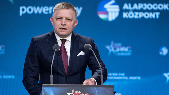 Фицо: конфликт на Украине может затянуться на два года