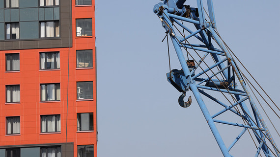 ФАС возбудила дело против застройщика ЛСР из-за рекламы квартир на радио