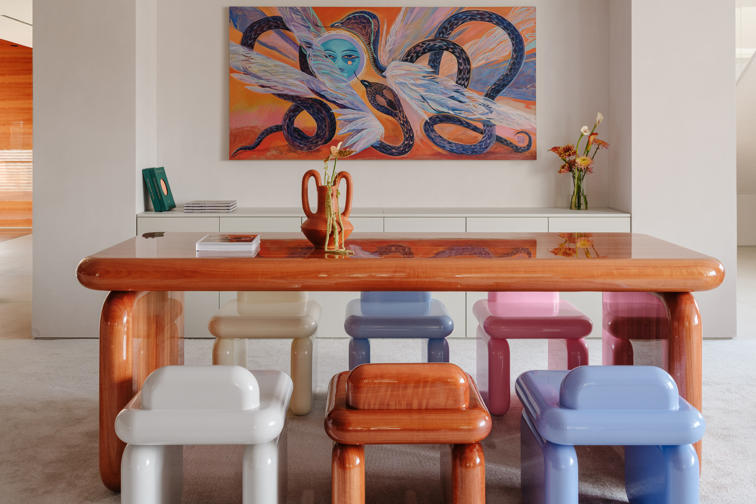 Не просто офис: как шоу-рум жилого дома может стать городским арт-объектом