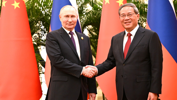 Путин принял в Кремле премьера Госсовета КНР Ли Цяна