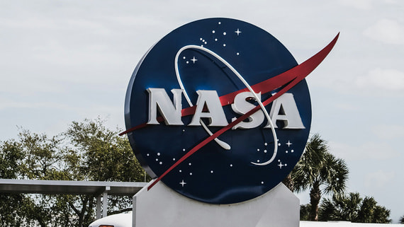 Bloomberg: администрация Трампа уволила 30% сотрудников NASA - похожая новость на Toplenta