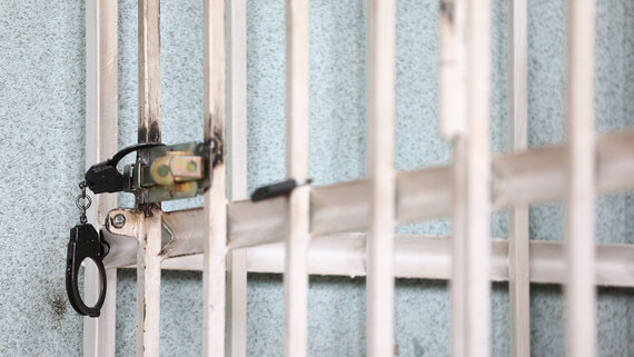 Главу представительства Минобороны в Севастополе арестовали за вымогательство