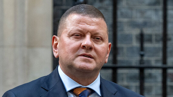 AP: Залужный отказался встречаться с Ермаком на фоне коррупционного скандала