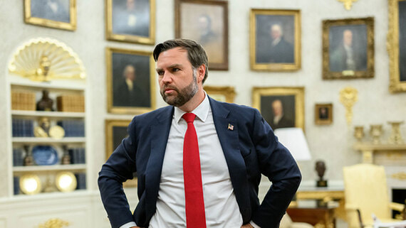 Зеленский провел разговор с вице-президентом США Вэнсом о мирном плане