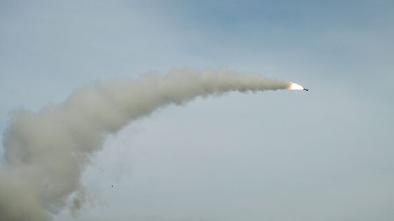 ПВО сбила шесть дронов над тремя регионами РФ за час