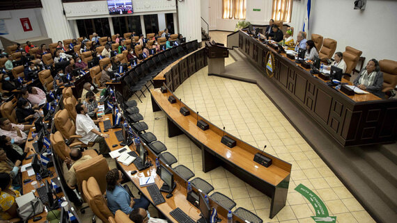 Парламент Никарагуа одобрил торговое соглашение с Донецком и Севастополем