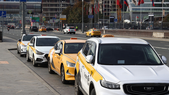 Володин рассказал о региональной квоте для самозанятых таксистов на своем авто