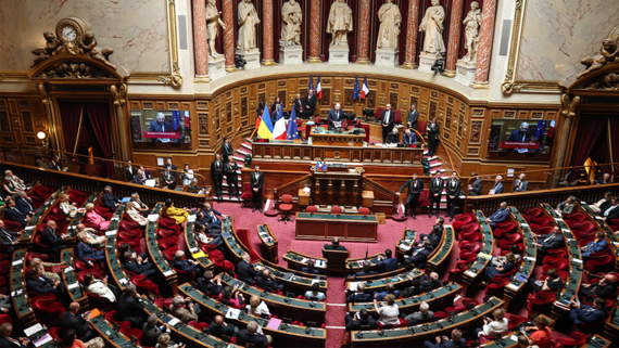 Украинские депутаты решили заблокировать Раду, требуя перезагрузки правительства