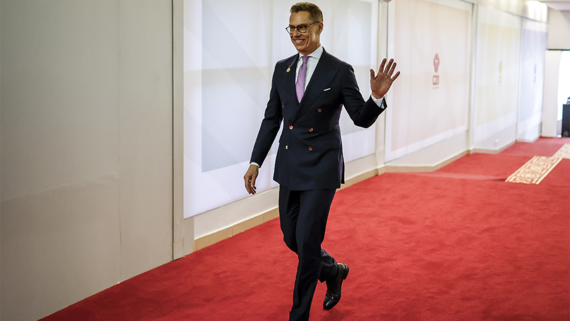 Стубб призвал финнов готовиться к миру на Украине