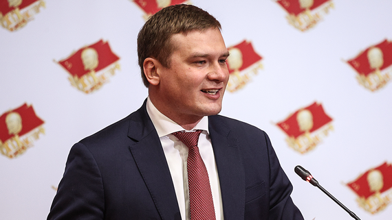 Раунд конфликта между ветвями власти в Хакасии завершился победой Коновалова