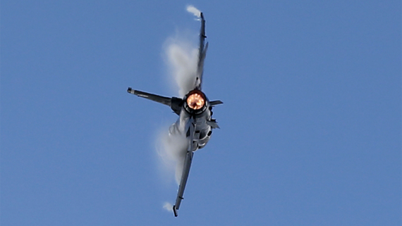 В США разбился истребитель F-16