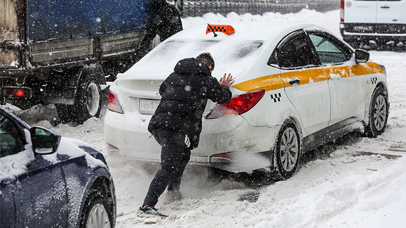 Смогут ли квоты на самозанятых улучшить ситуацию в такси