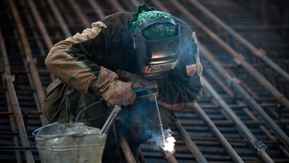 Зарплаты у строителей только в этом году выросли на 40%