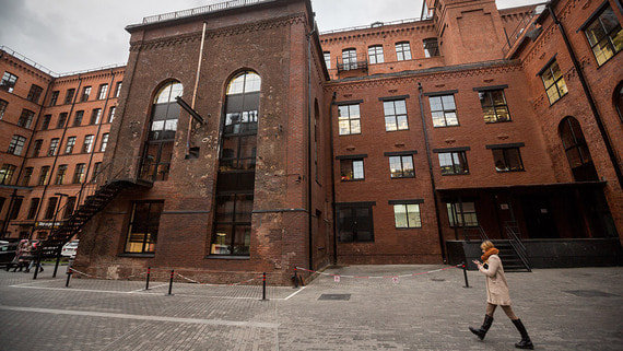 Сбер и владелец Azimut Hotels Клячин нашли покупателя на крупный офис в Москве