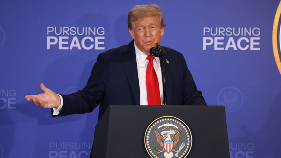 Трамп в ближайшее время намерен провести телефонный разговор с Путиным