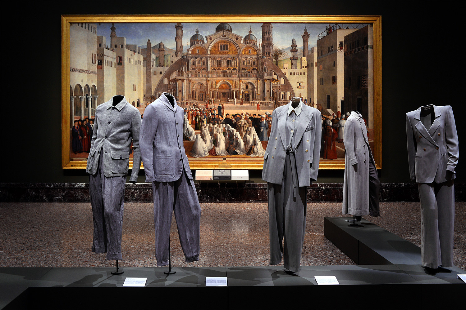 Мода и искусство: архив Giorgio Armani среди шедевров Pinacoteca di Brera