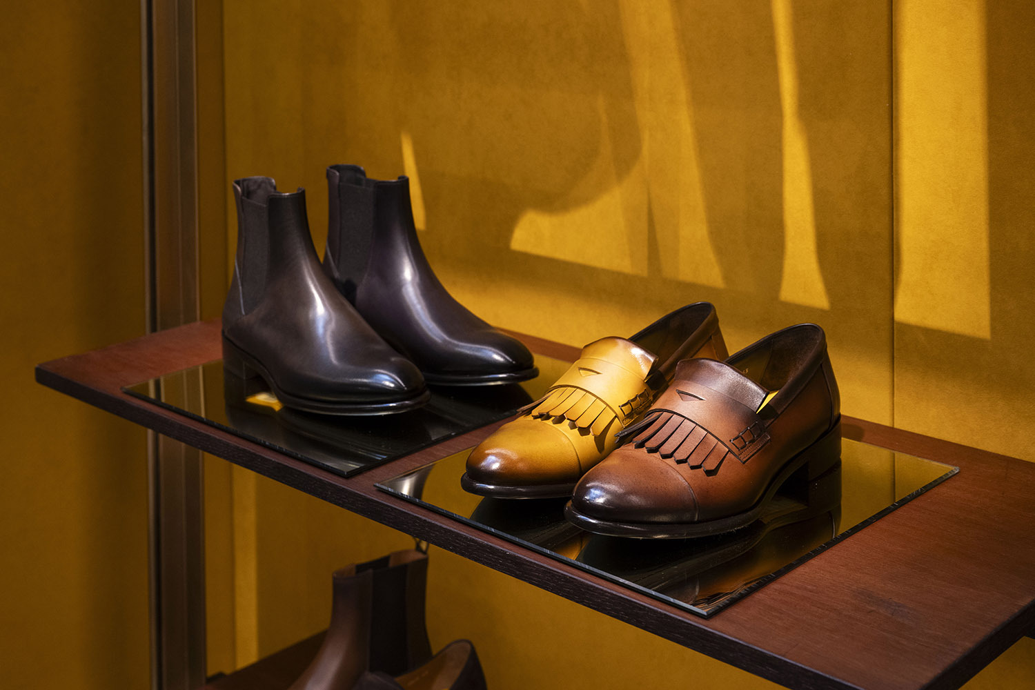 Модели из новой коллекции обуви Doucal`s сезона осень/зима 2025