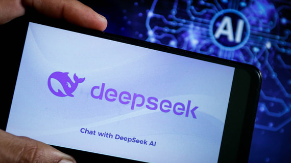 Сможет ли Китай с помощью нейросети DeepSeek перехватить лидерство в сфере ИИ