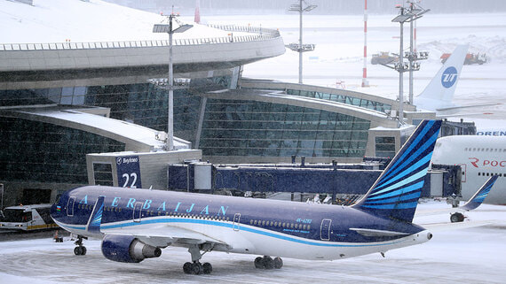 Azerbaijan Airlines приостановила рейсы между Баку и Астраханью