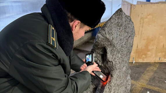 Таможня пресекла вывоз из России осколок метеорита весом свыше 2,5 тонн