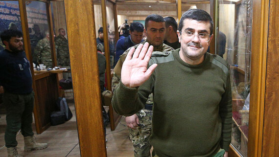 Суд в Баку приговорил экс-руководителей Карабаха к пожизненному заключению