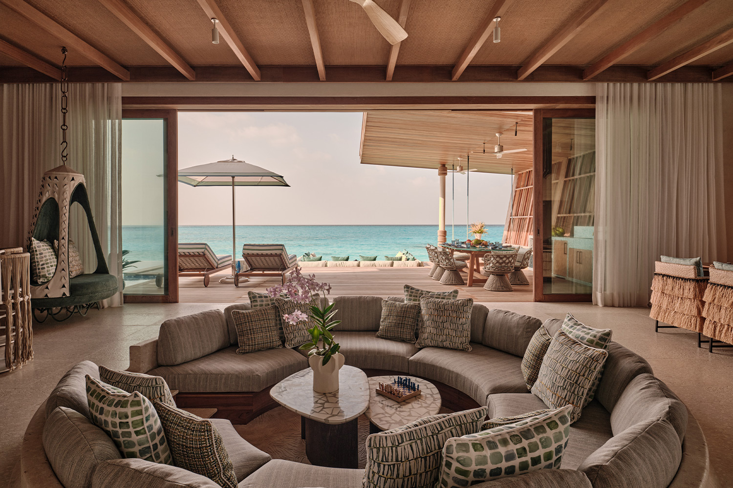 Затерянный в океане: новый отель .Here Baa Atoll на Мальдивах