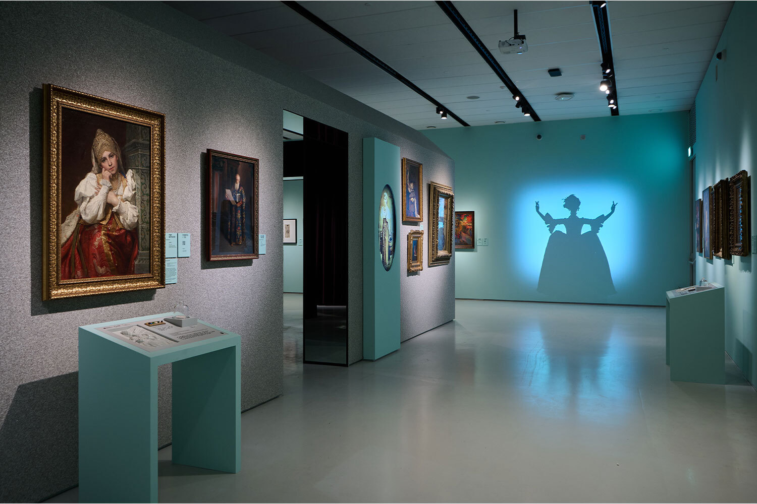 Бал-маскарад: сто лет карнавала в русской культуре