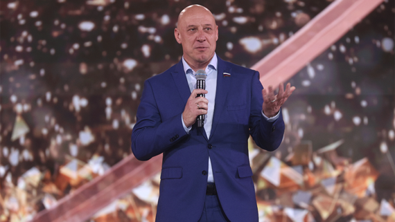 Путин присвоил звание народного артиста России Денису Майданову