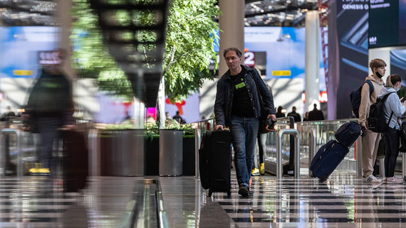 Число отмененных рейсов в московских аэропортах выросло до 29