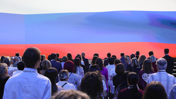 Власти оценили связь идеологии и социальной архитектуры в современной России