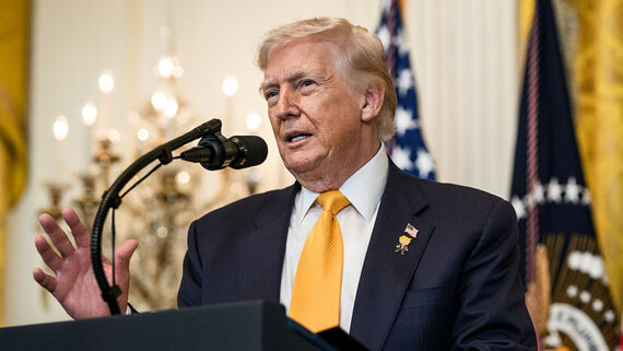 Трамп назвал позором решение Верховного суда США по пошлинам