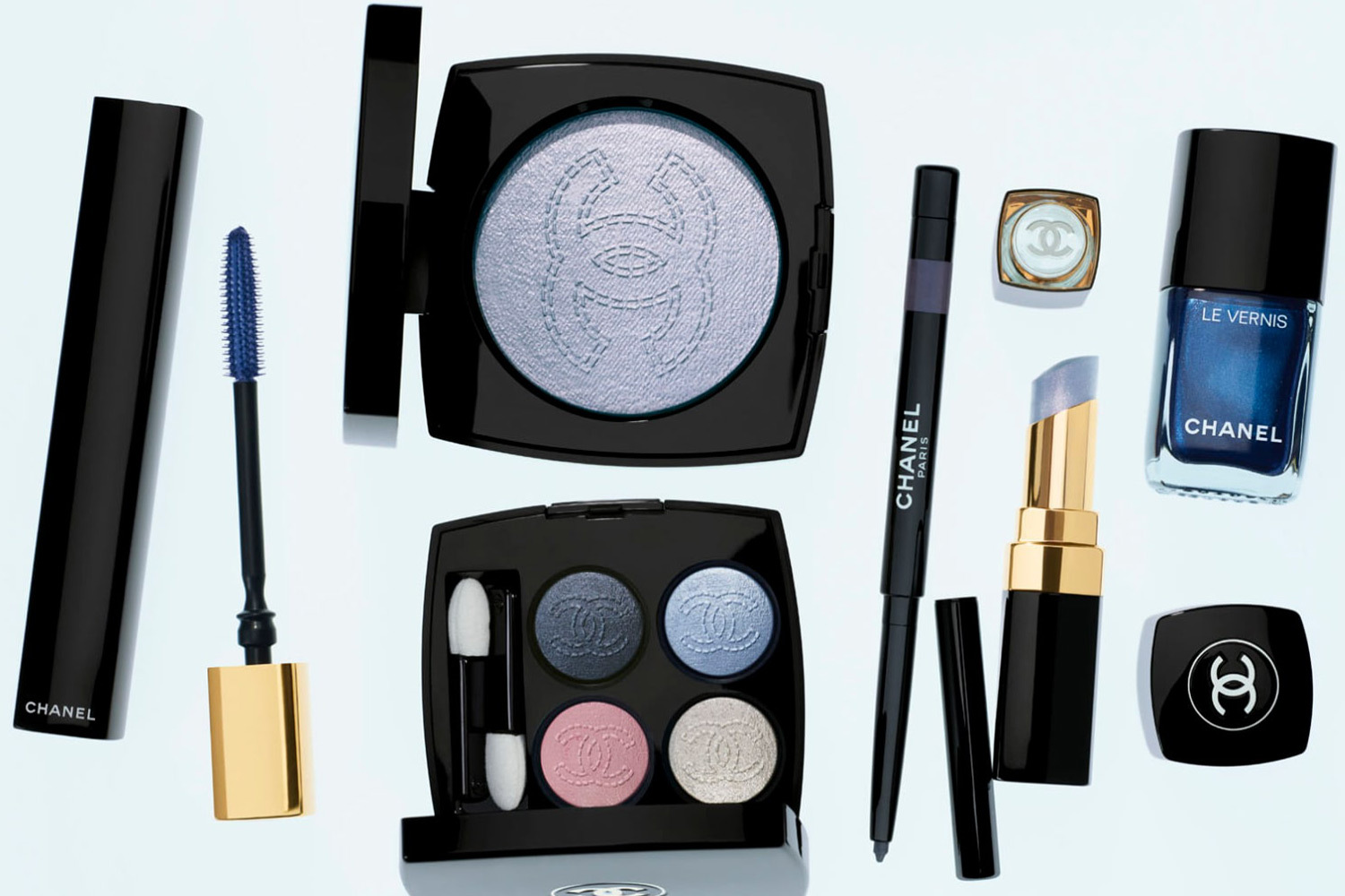 Деним в макияже от Chanel: синие акценты для повседневного образа