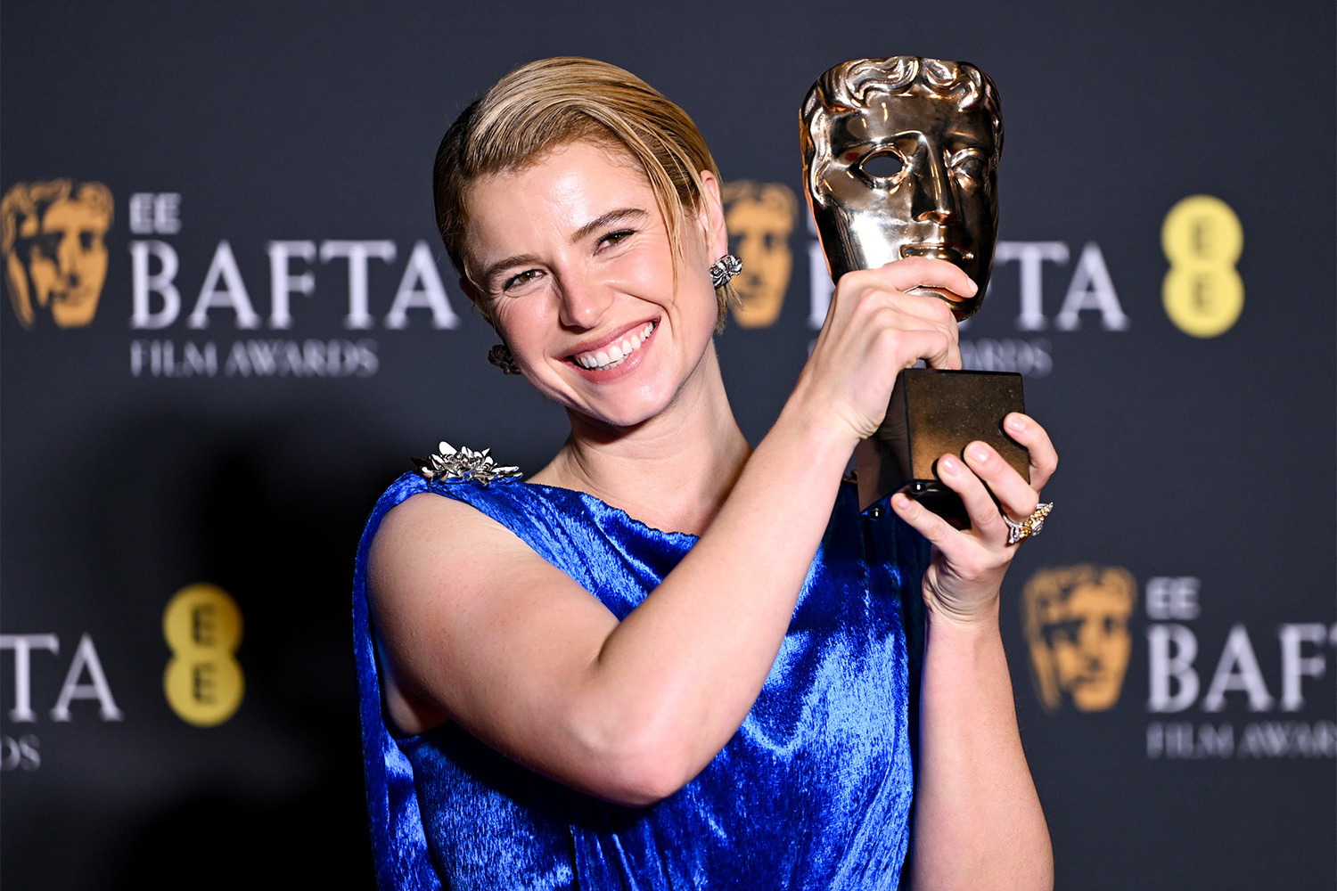 BAFTA-2026: итоги церемонии и главные образы красной дорожки