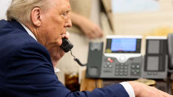 Axios: Трамп провел телефонный разговор с Зеленским