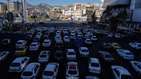 Великобритания вывезла сотрудников посольства из Ирана