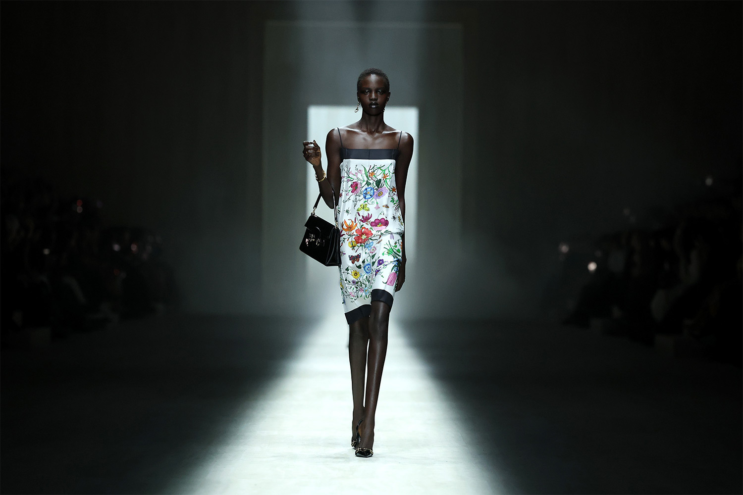 Gucci меняет курс: дебют Демны вернул бренду внимание и провокационность