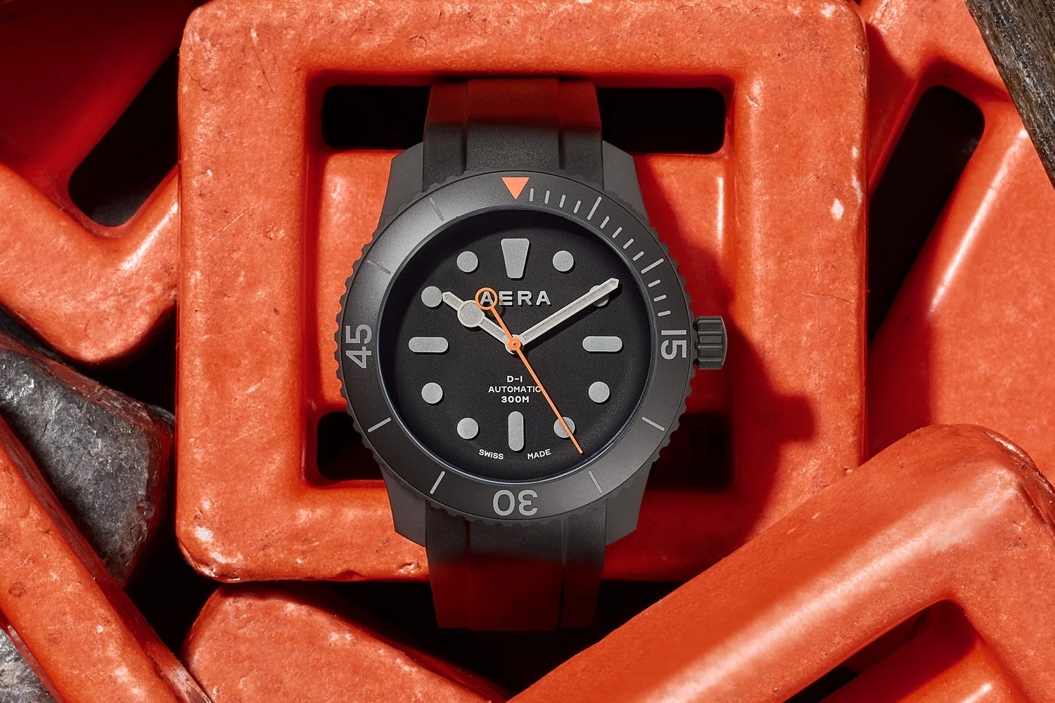 Подъем с глубины: Aera и Todd Snyder обновили дайверские часы D-1