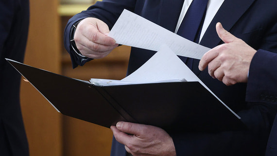 Власти планируют сократить расходы федерального бюджета на 10%