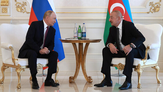 Путин обсудил с Алиевым ситуацию на Ближнем Востоке