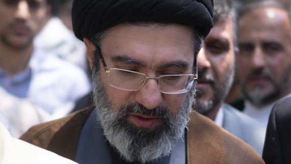 The Sun: новый верховный лидер Ирана лишился ноги