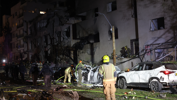 Иран ударил по Тель-Авиву, Хайфе и авианосцу Abraham Lincoln