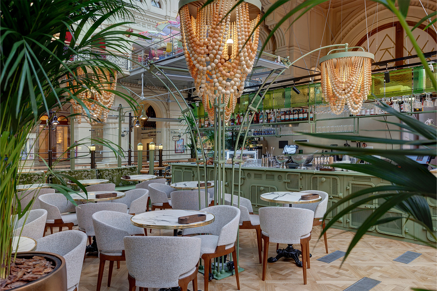 AVA Cafe: новый адрес в ГУМе