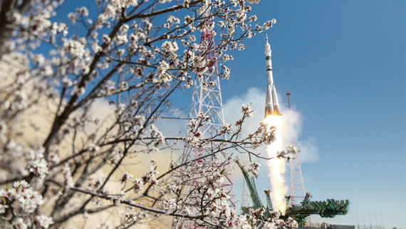 На Байконуре собрали ракету "Союз-2.1а" с грузовиком "Прогресс МС-33"